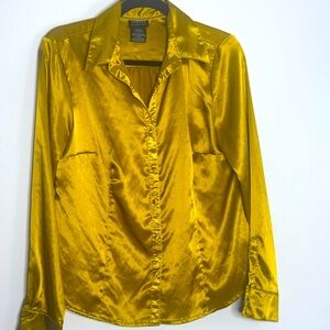 George Strech mustard shirt
